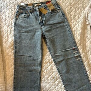 NWT Levi’s low pro